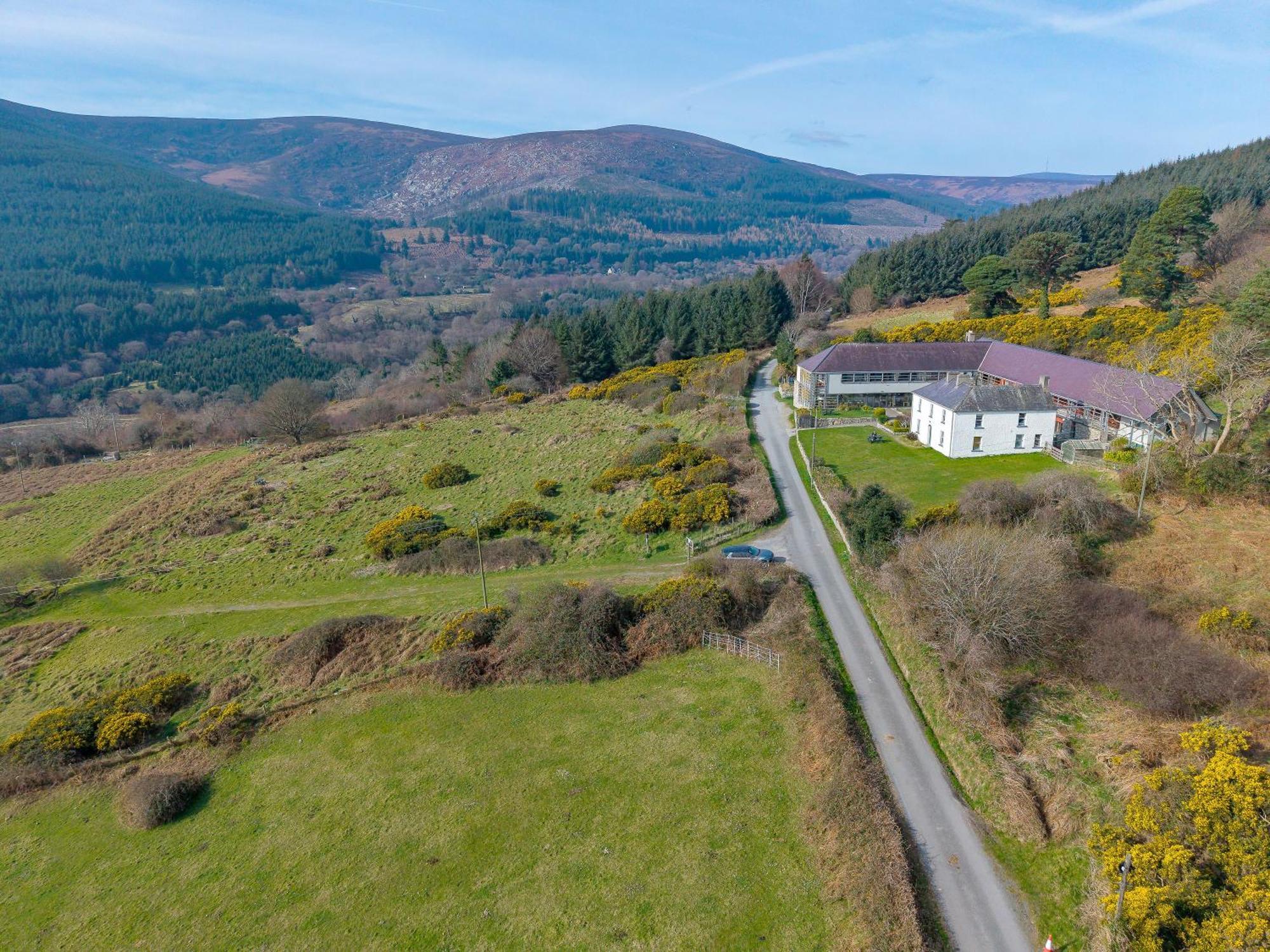 Knockree Hostel Эннискерри Экстерьер фото